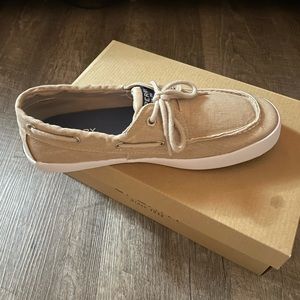 Boys Sperrys NWT